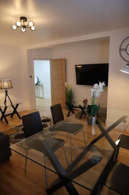 The Basement Apartment London Exterior photo